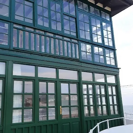 Apartamentos turísticos El Muelle Comillas Exterior foto